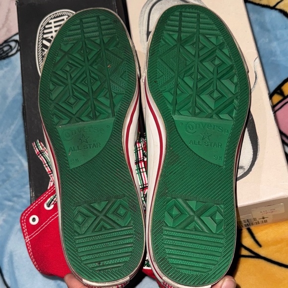 Converse Mens Or Women’s Limited Edition X-MAS vintage Sneakers w box! 8.5/10 main image 11